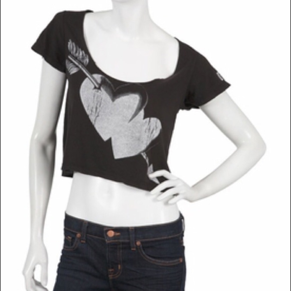 Love makes me high cropped top